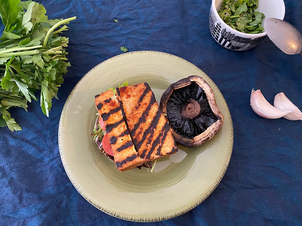 putting the burger together