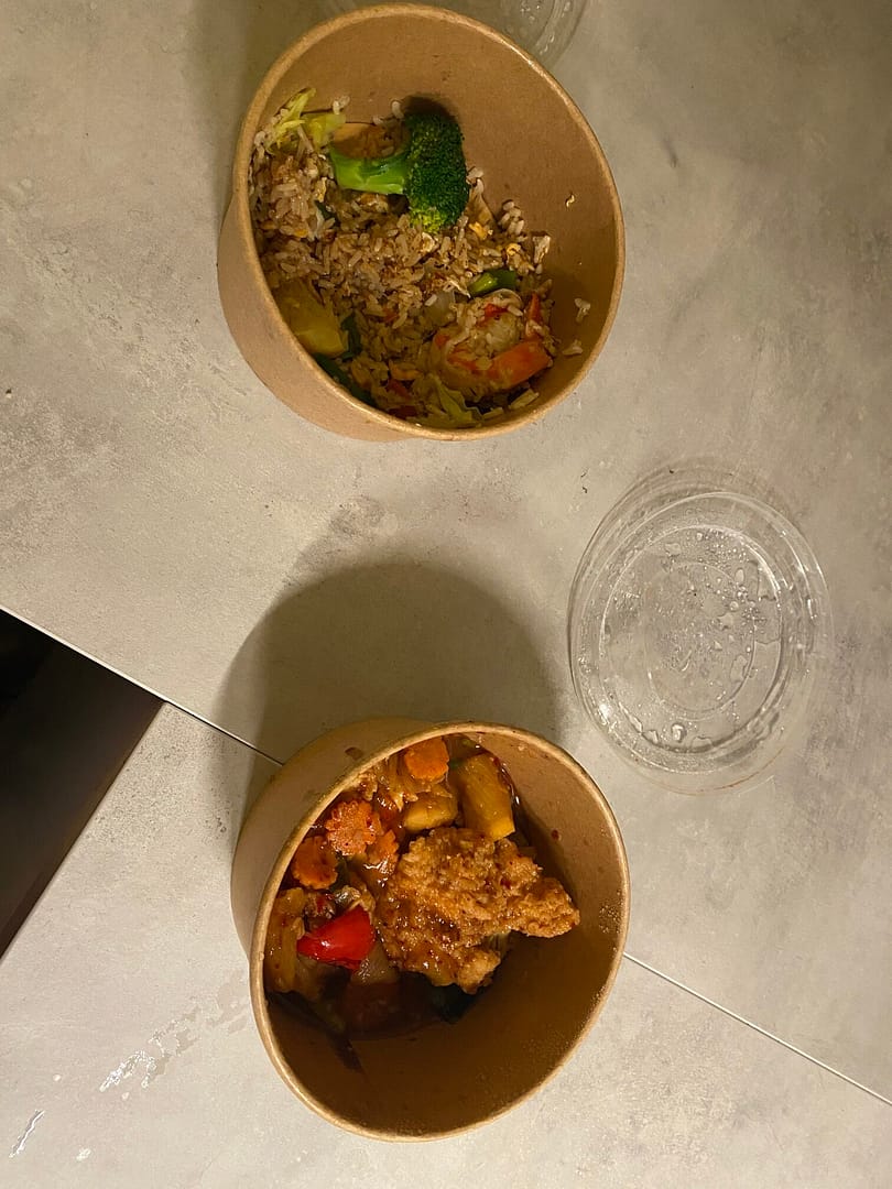 thai food from noi thai in takeaway containers